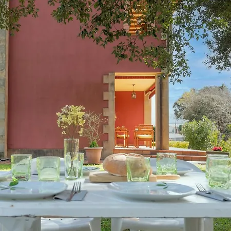 Villa Coastal Retreat By Fidalsa *